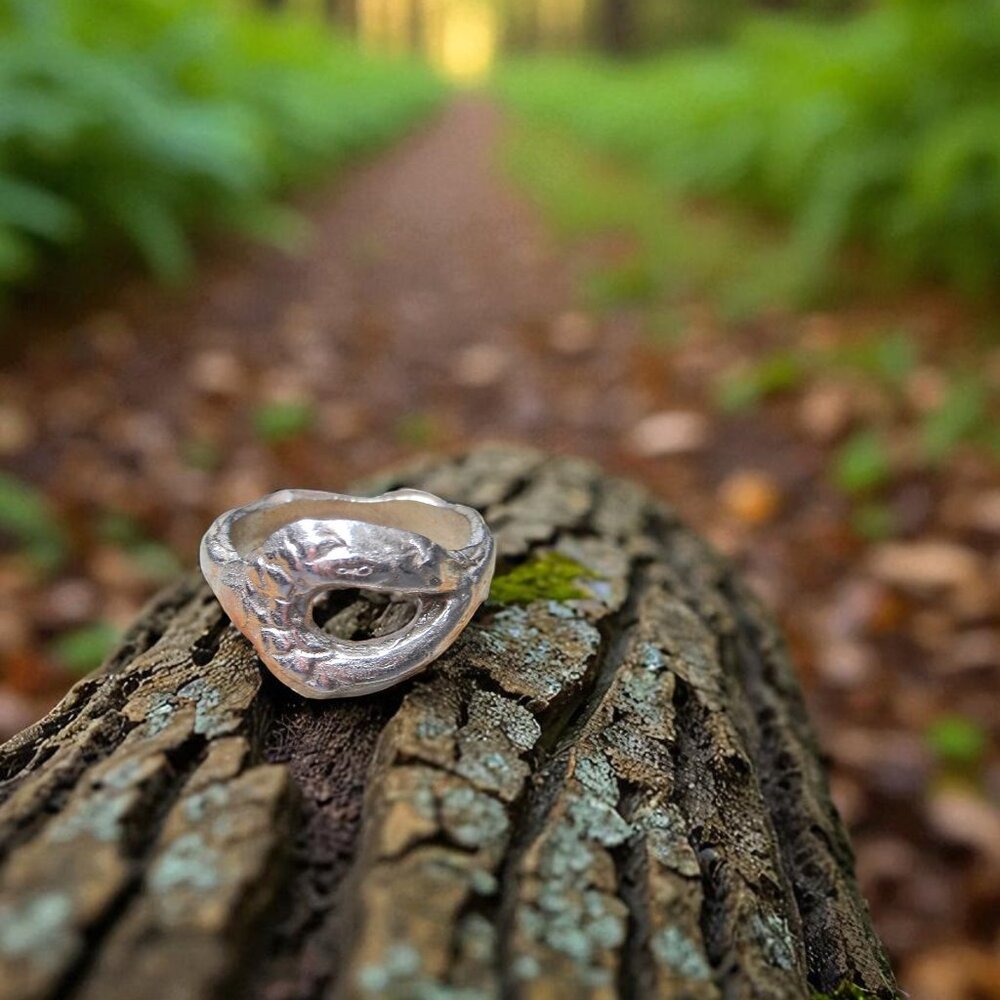 Abstract Molten Metal Ring, White Copper Twisted Vine